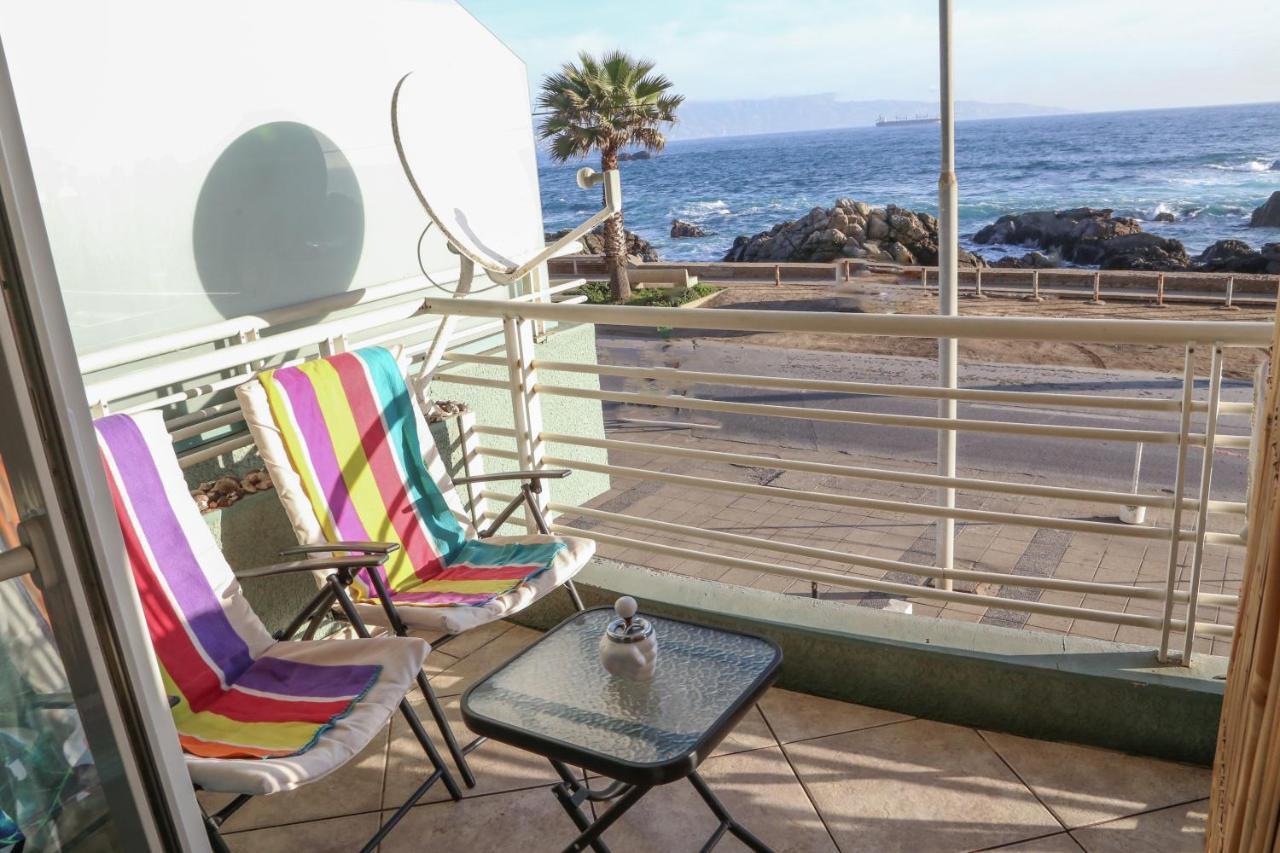 Vistas Del Mar: Apartamento Compartido Con De Y Amenidades